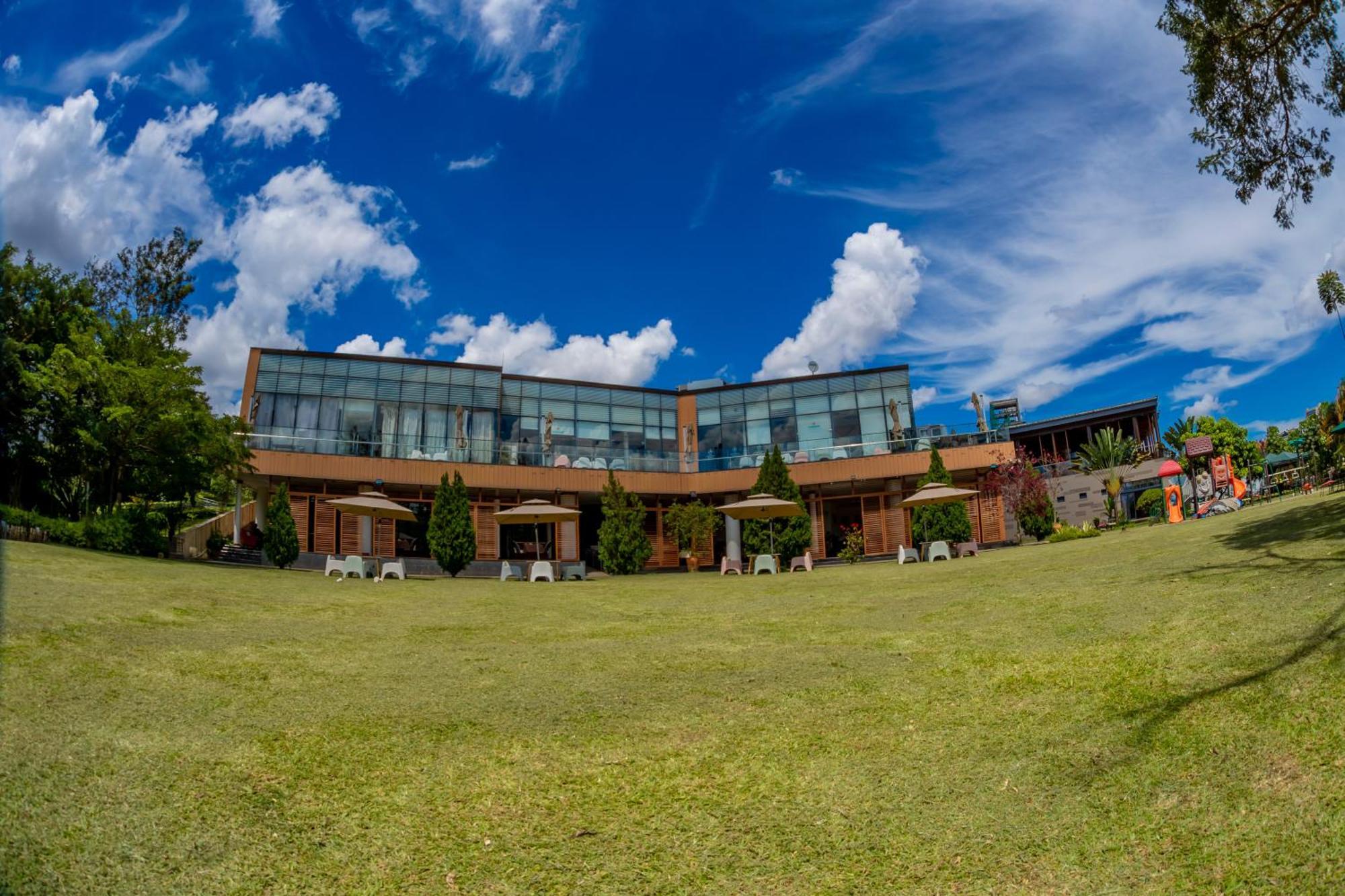 Century Park Hotel & Residences Kigali Exterior foto