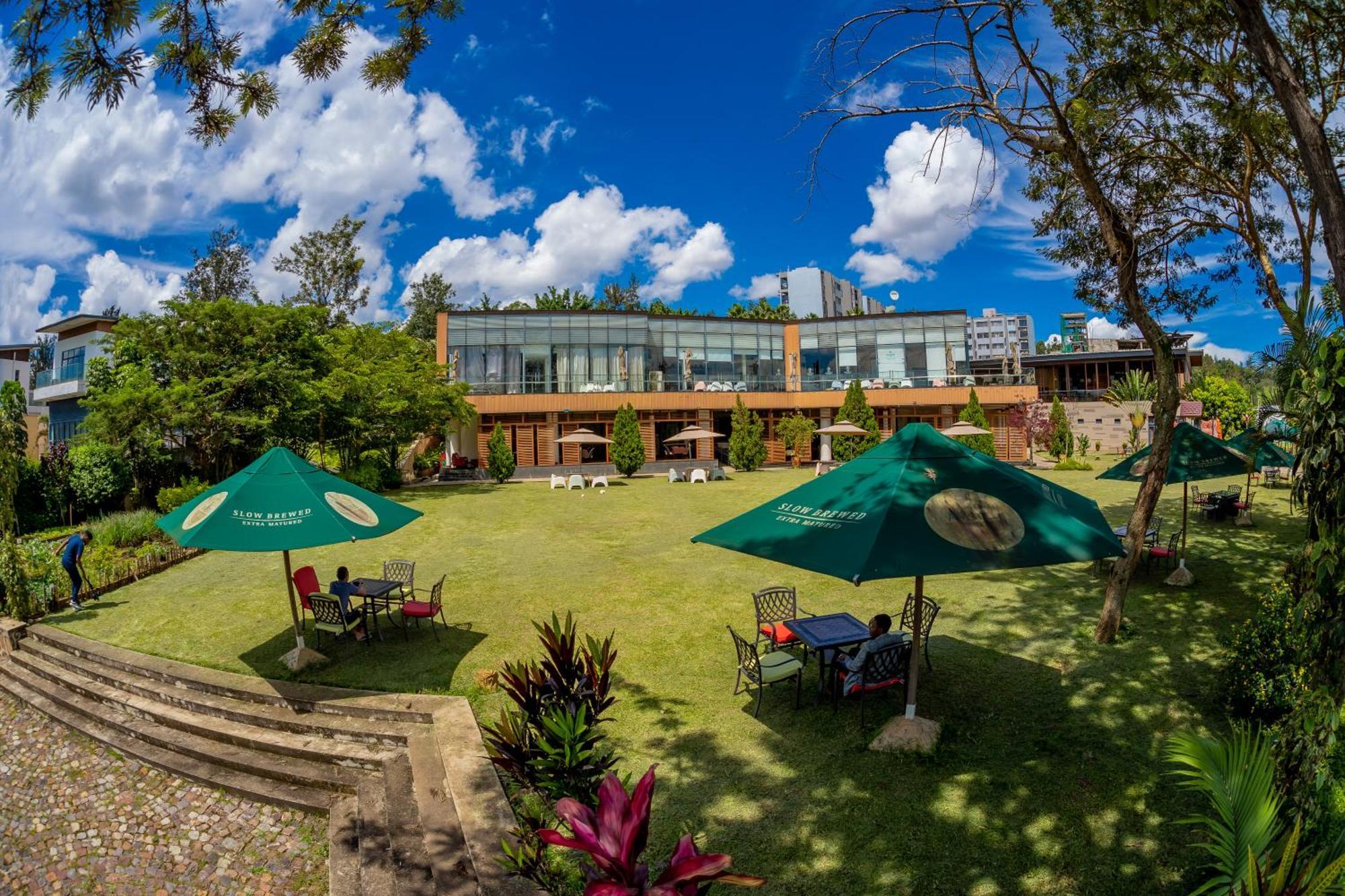 Century Park Hotel & Residences Kigali Exterior foto